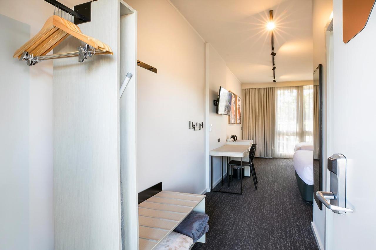 ไนท์แคป แอท แซนดาวน์พาร์ค โฮเทล Hotel Noble Park ภายนอก รูปภาพ