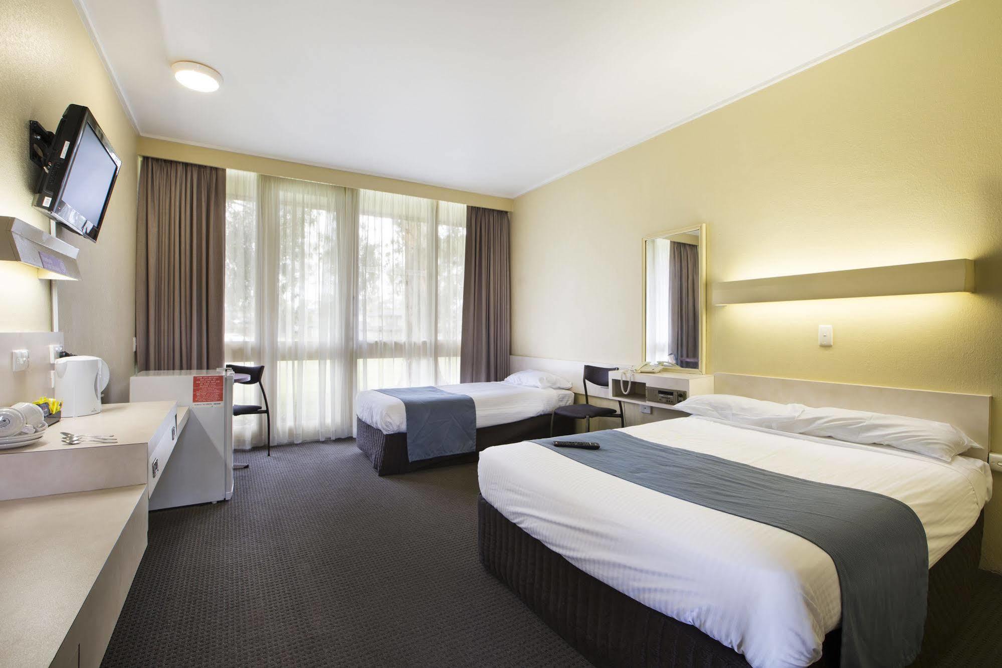 ไนท์แคป แอท แซนดาวน์พาร์ค โฮเทล Hotel Noble Park ภายนอก รูปภาพ