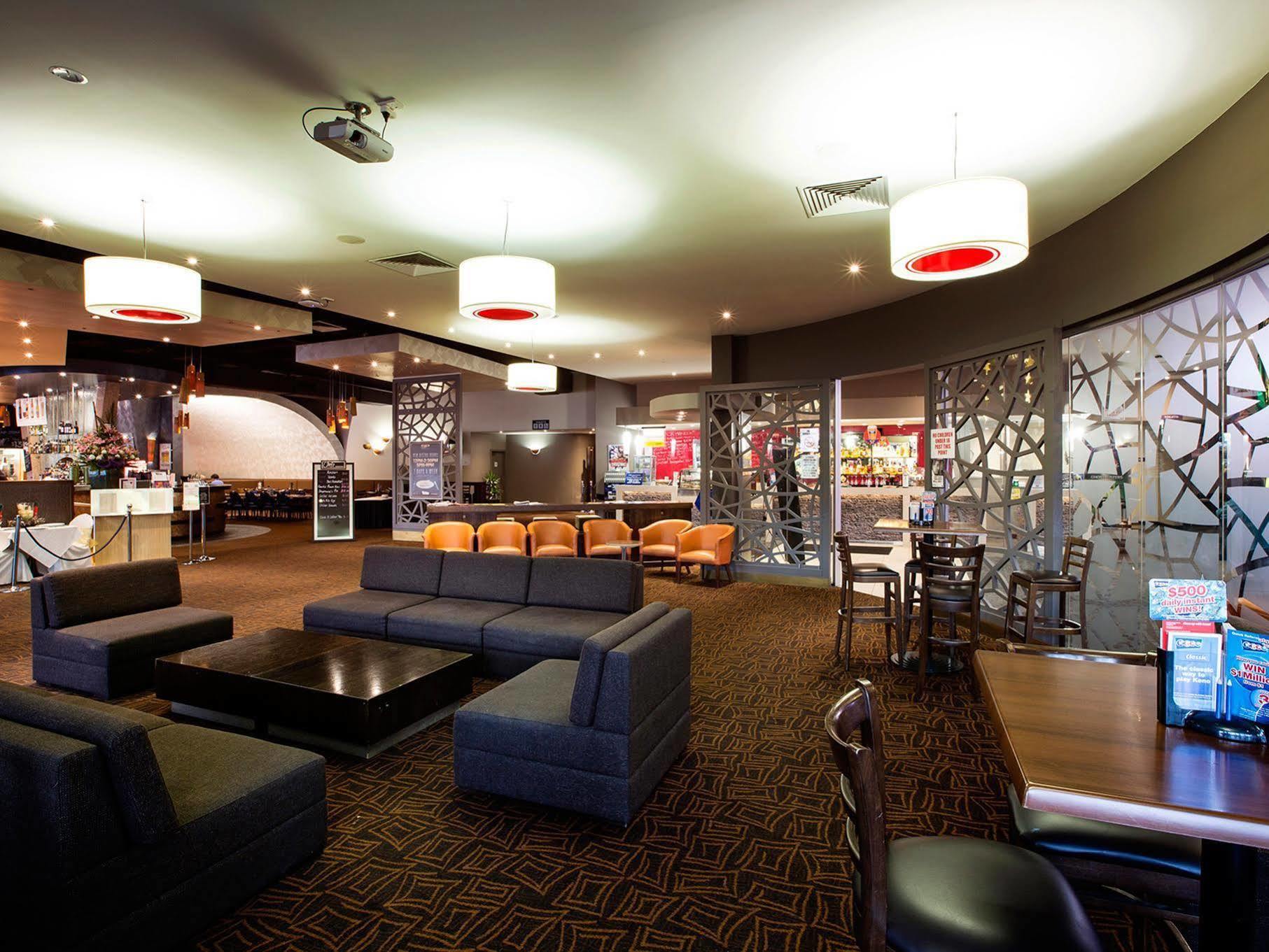 ไนท์แคป แอท แซนดาวน์พาร์ค โฮเทล Hotel Noble Park ภายนอก รูปภาพ