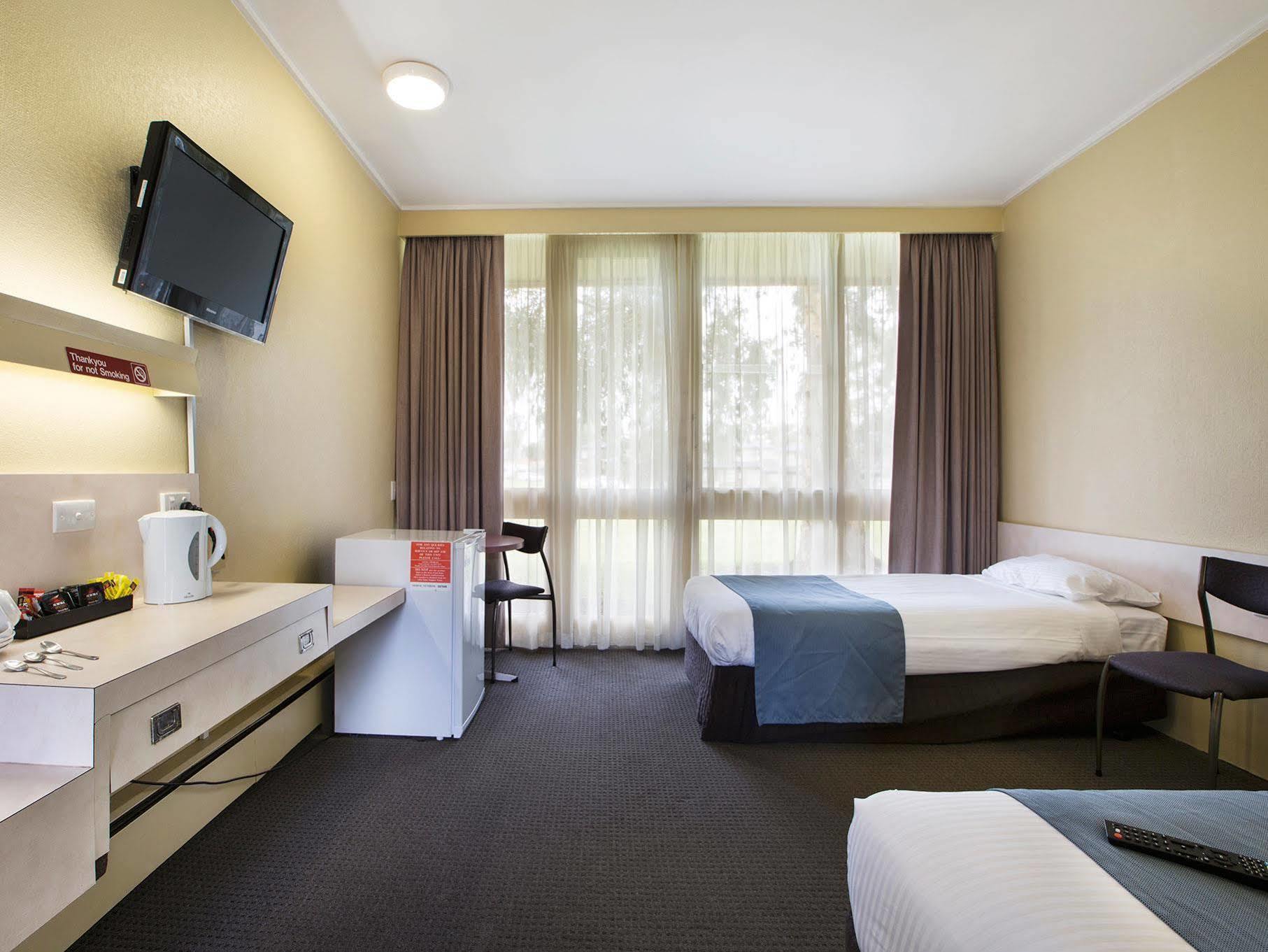 ไนท์แคป แอท แซนดาวน์พาร์ค โฮเทล Hotel Noble Park ภายนอก รูปภาพ